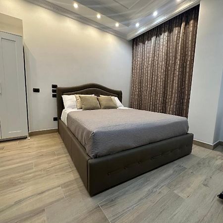 Le Chic Rooms Неаполь Екстер'єр фото